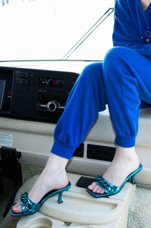 il Jeffrey Campbell מר-ביג-צ' סנדל עם עקבים נשים מנטה סאטן זהב NN6N61573