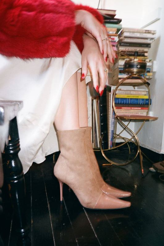 il Jeffrey Campbell ניצול מגפי קרסול נשים קופסא בז 'בז' NN6N6554