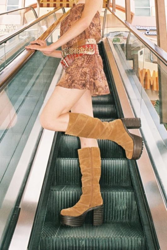 il Jeffrey Campbell פאי דובדבנים מגפיים מברך עד ירך נשים זמש משומן שזוף NN6N6864